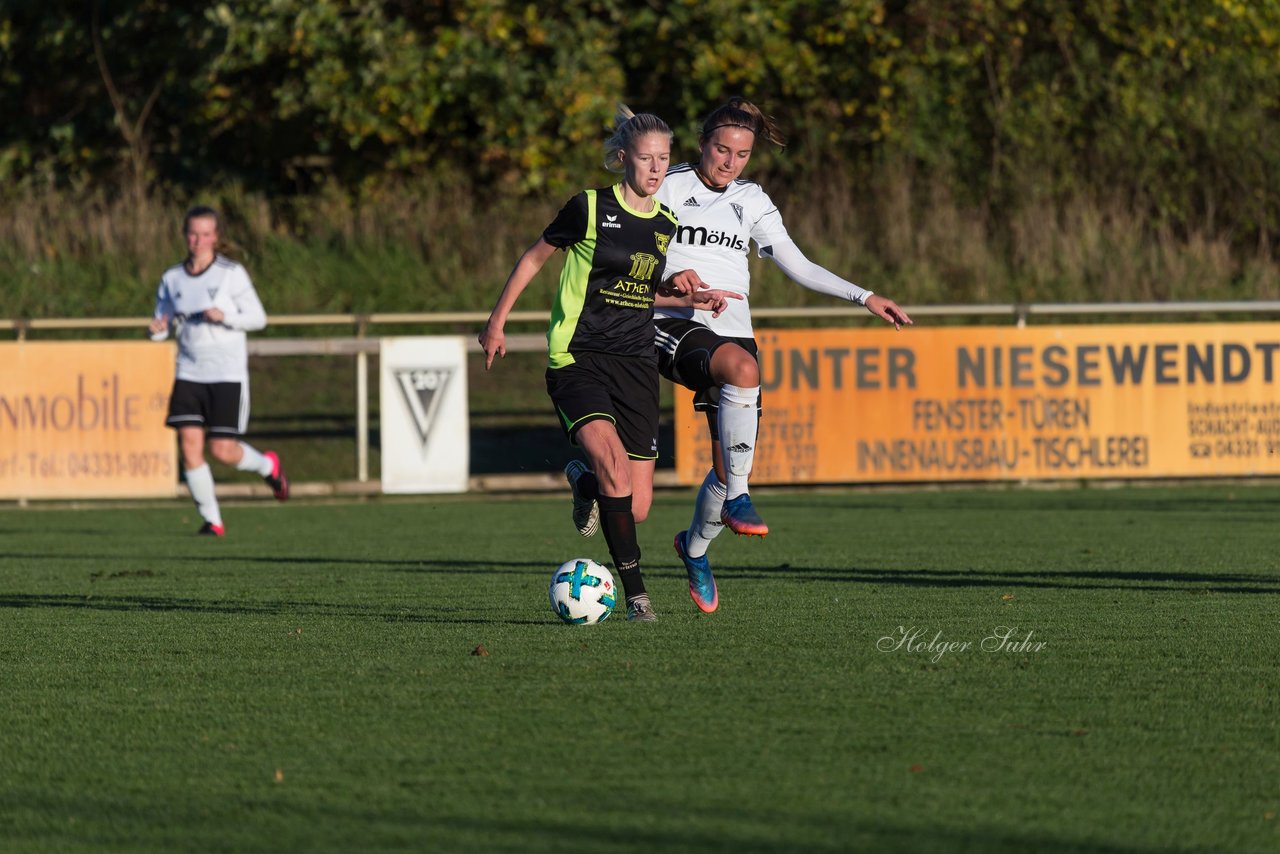 Bild 331 - Frauen TSV Vineta Audorg - SV Friesia 03 Riesum Lindholm : Ergebnis: 2:4